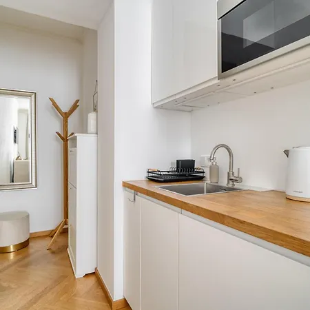 Apartment Grebovka Parkside By Rentez